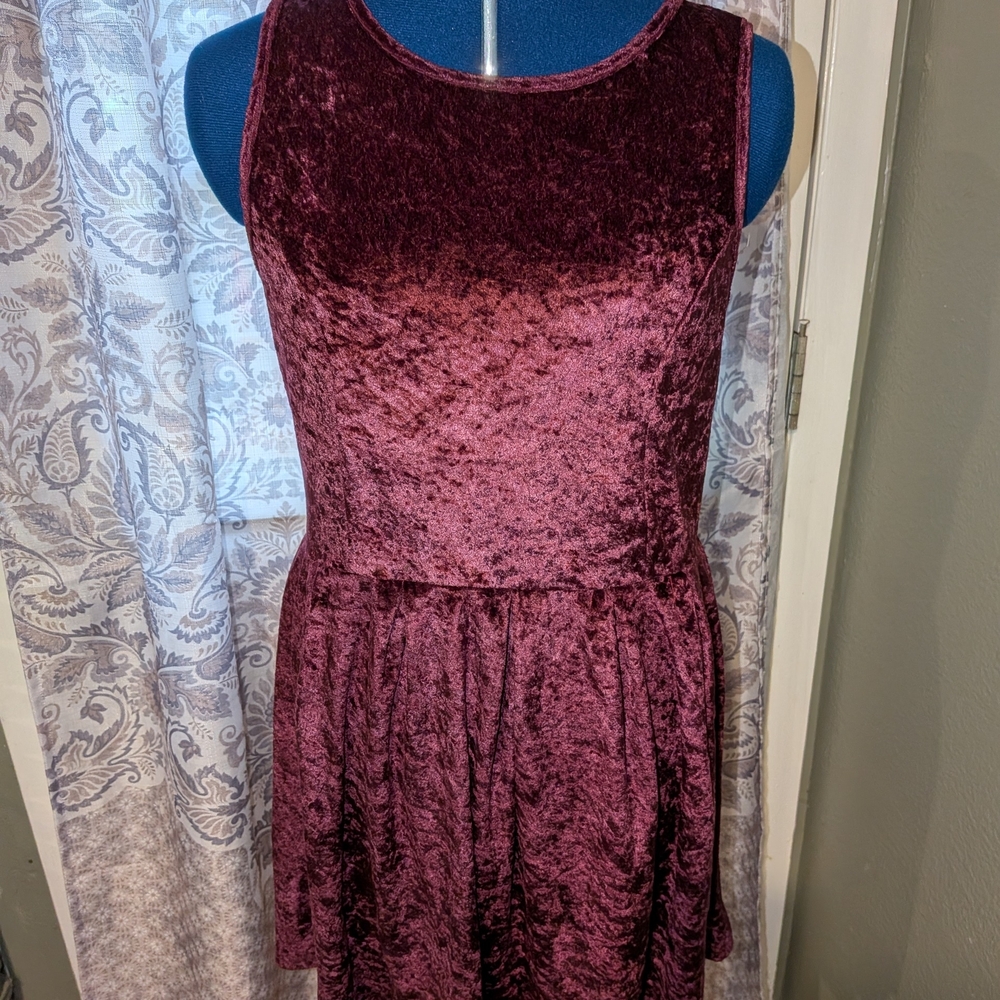 Velvet Sleeveless Dress in Deep Burgundy